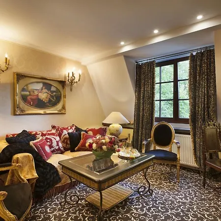 Dwor Giemzow 3* Lodz