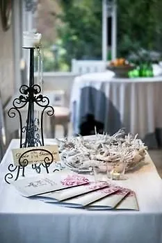 Hotel Dwór Giemzów - Autostrada A1 3*