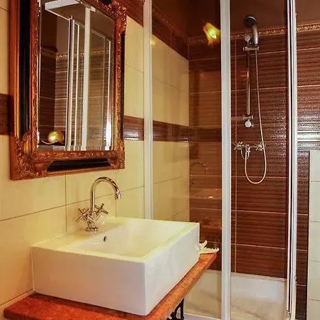 Dwor Giemzow - Autostrada A1 Hotel