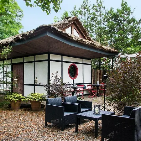 Dwor Giemzow - Autostrada A1 Hotel 3*