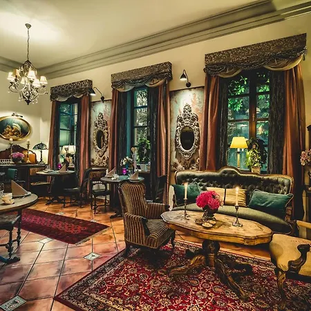 Dwór Giemzów - Autostrada A1 Hotel 3*