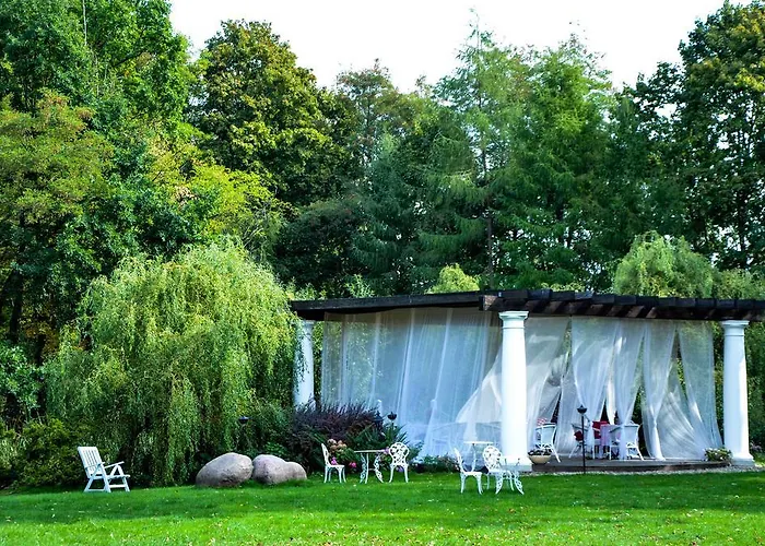 Dwor Giemzow - Autostrada A1 Szálloda 3*