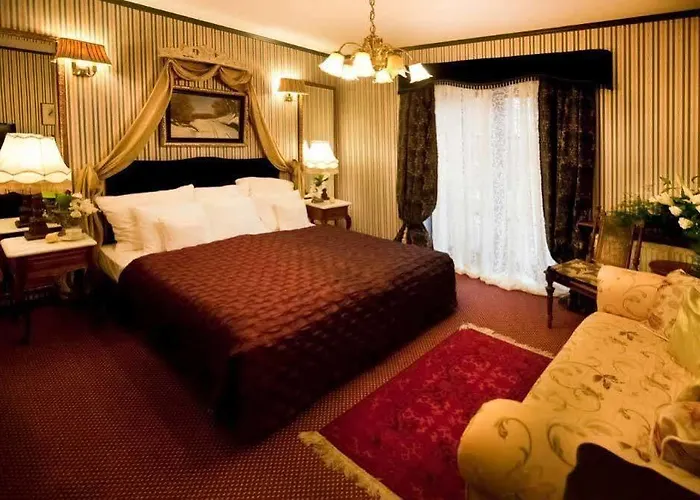 Dwor Giemzow - Autostrada A1 3* Łódź