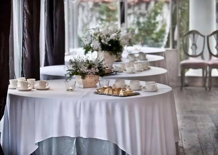 Hotel Dwor Giemzow - Autostrada A1 3*