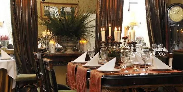 Dwor Giemzow - Autostrada A1 Szálloda 3*