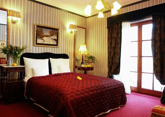 Dwor Giemzow - Autostrada A1 3* Łódź