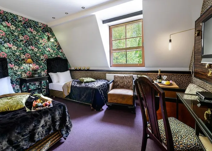 Dwor Giemzow - Autostrada A1 Szálloda Łódź