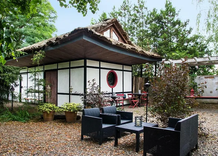 Dwor Giemzow - Autostrada A1 Hotel 3*